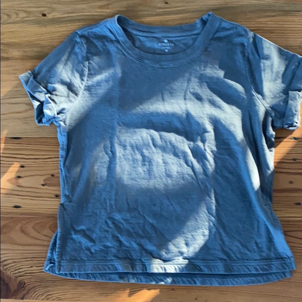 Athleta tee